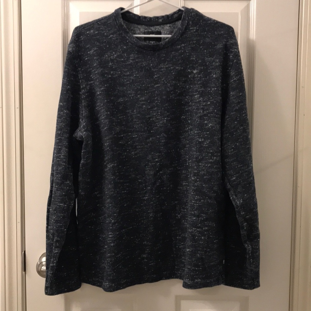 OBEY men’s black sweater loose fit